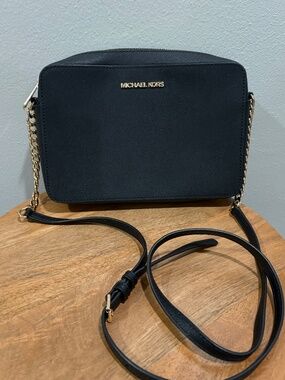 MK purse